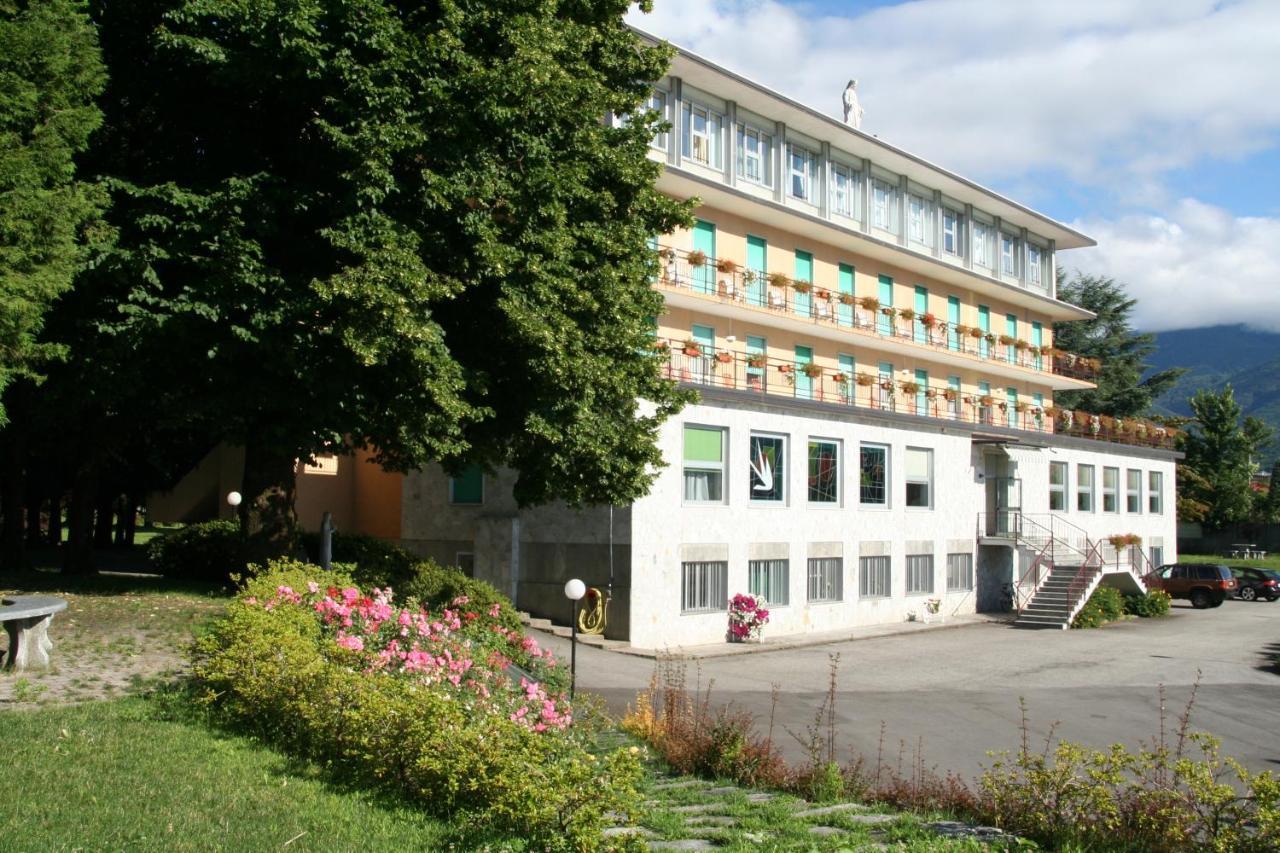 Casa Immacolata Otel Verbania Dış mekan fotoğraf